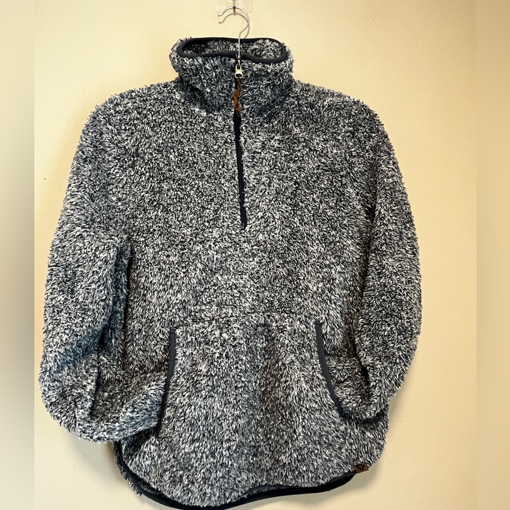 Fuzzy Pullover Front pocket Quarter zip adjustable neck sz M - Picture 12 of 13